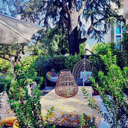 Apartment Wildflower In Privatvilla Im Herzen Merans Exterior foto
