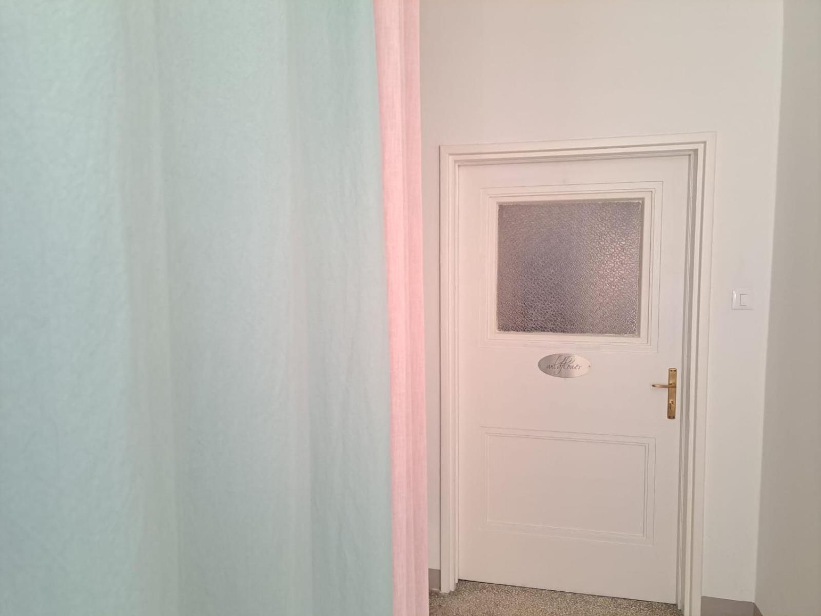 Apartment Wildflower In Privatvilla Im Herzen Merans Exterior foto
